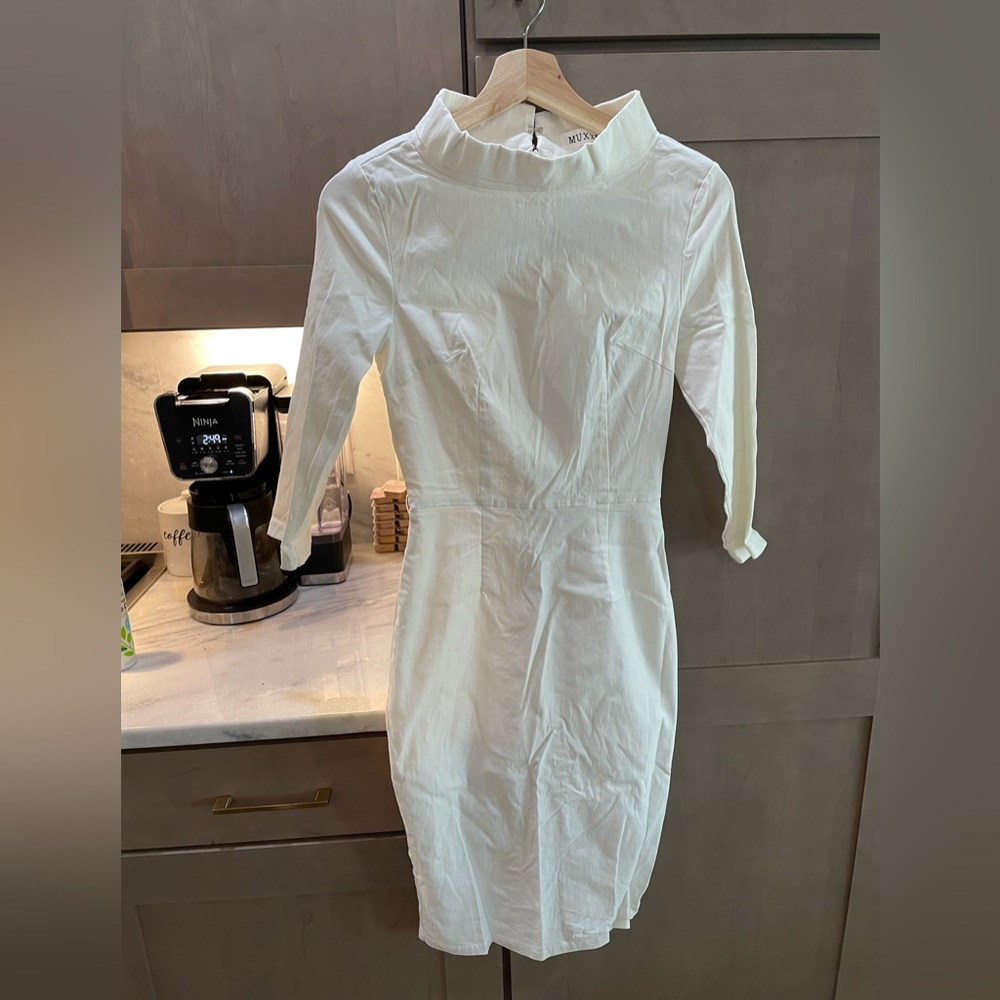 White long sleeve dress